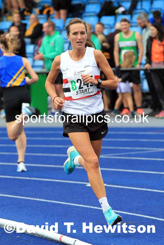 Senior womens 4 Stage Relay, 2022 Northern Road Relays, SportsCity, Manchester. Photo: David T. Hewitson/Sports for All Pics